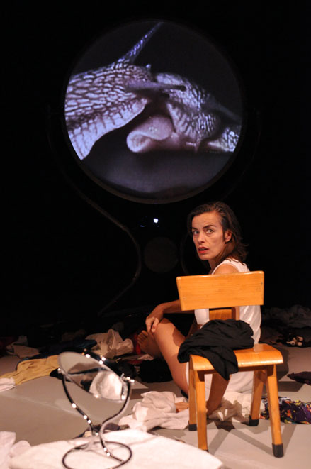 Arnold Schalks, 2011, La Garonne (een theatrale zoektocht naar identiteit), muziektheater, Sylvia de Boer, Ellen van Rossum, Cora Schmeiser, Meindert Velthuis, Lique van Gerven, Sybrand van der Werf, Eveline Blok, Lukas Roels, theatergroep Elisabeth Bas, Winnie Teschmacher, De Ketelfactory, Theater Walhalla Rotterdam, Theater a/h Spui Den Haag